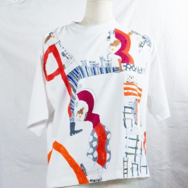 くらカラーを使用した harunachico様による手描きTシャツ